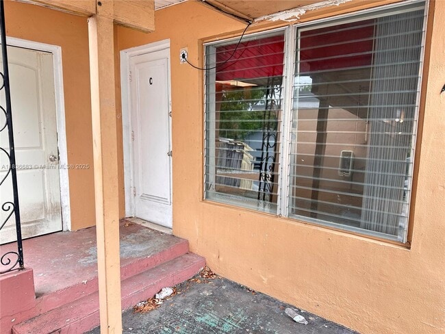 Building Photo - 1723 McKinley St