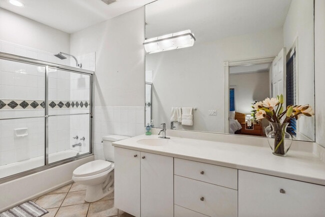 Building Photo - 3301 NE 16th St