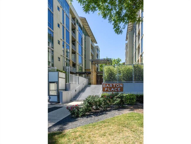 Building Photo - 1600 Barton Springs Rd