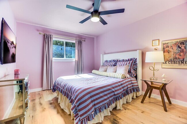 Building Photo - 3705 Alexandria Dr