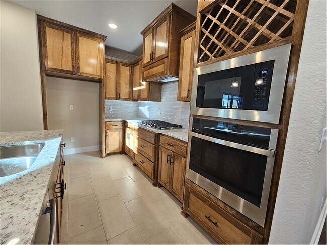 Building Photo - 7102 SW High Meadow Blvd