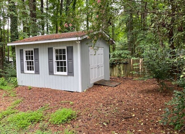 Building Photo - 104 Melanie Ln