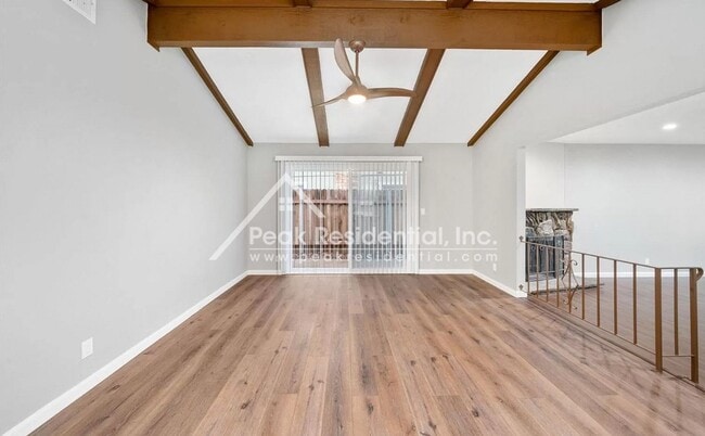 Building Photo - Updated 2bd/2ba Foothill Farms Duplex With 1 Car Garage