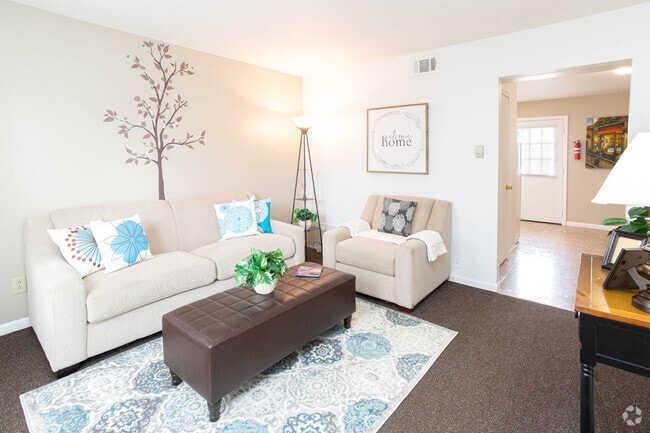 Interior Photo - Eleven Oaks Apartments