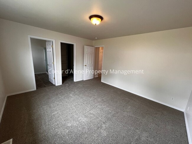 Building Photo - 3 bed, 2 bath house in Hayden