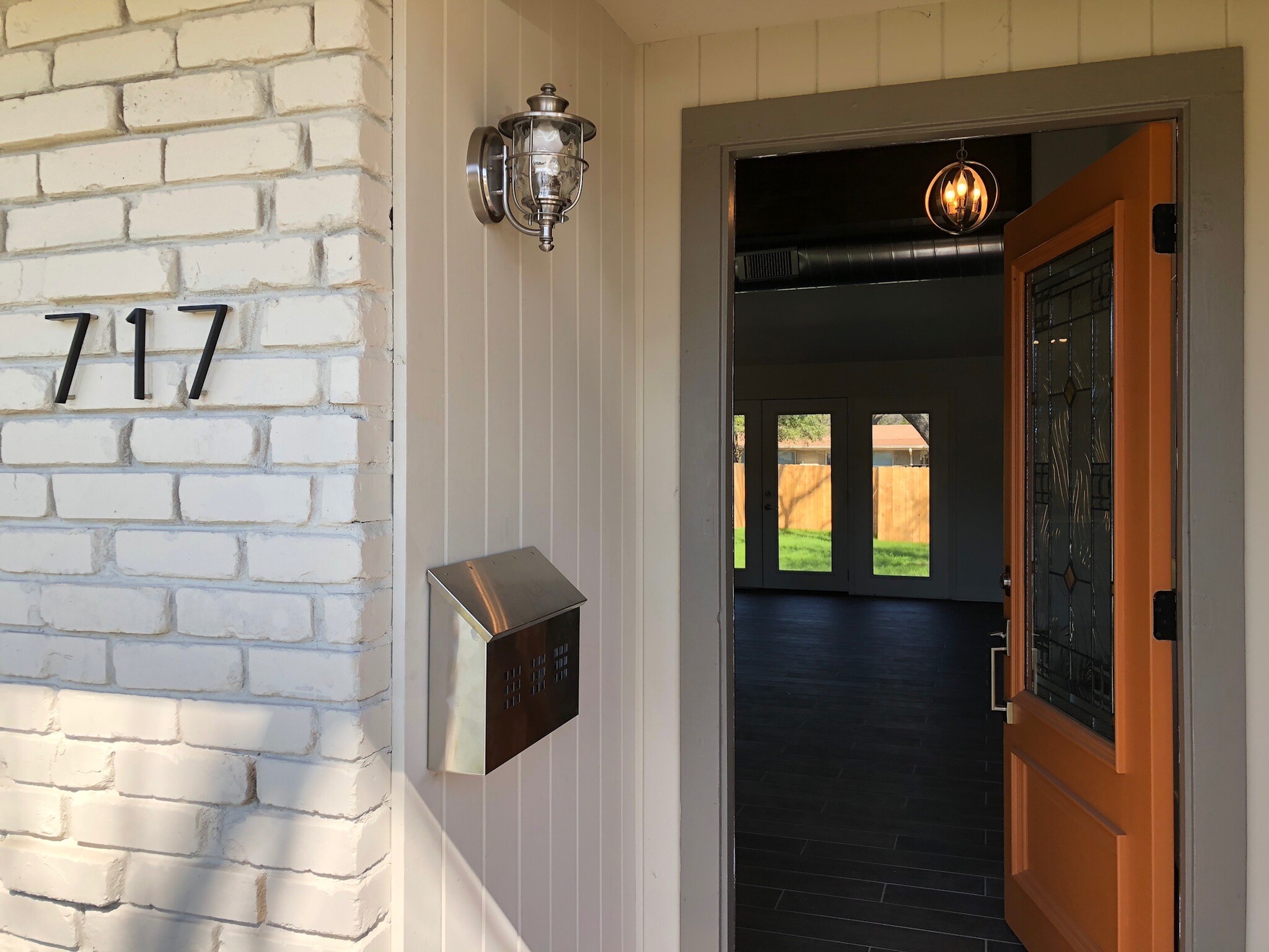 Building Photo - 717 Oblate Dr