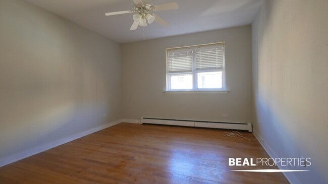 Building Photo - 623 W Wrightwood Ave