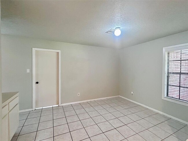 Building Photo - 18519 Sweetjasmine Ln