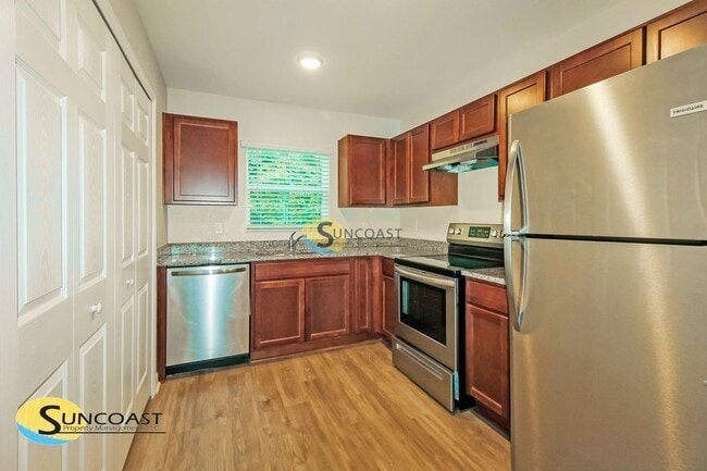 Building Photo - 9359 N Mendoza Way