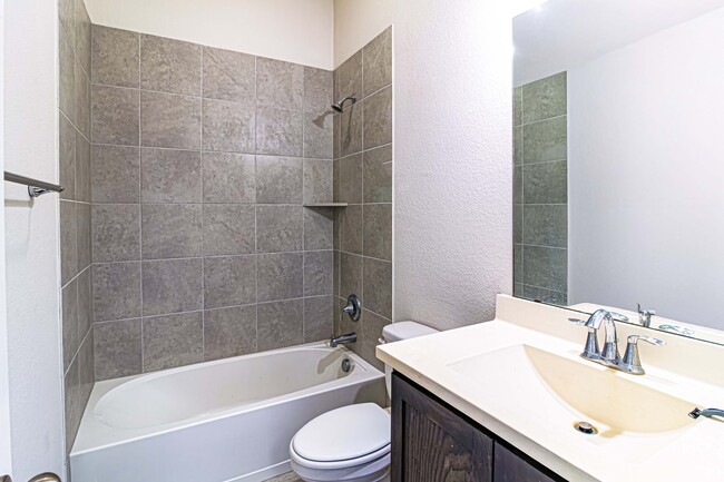 Building Photo - 3623 Carlsbad Way