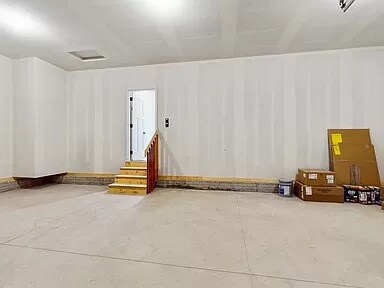 Building Photo - 520 Meadows Ct