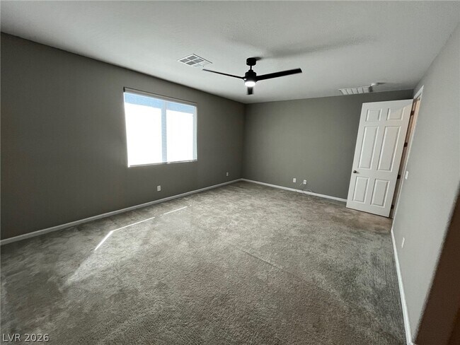 Building Photo - 6016 Bugsy St