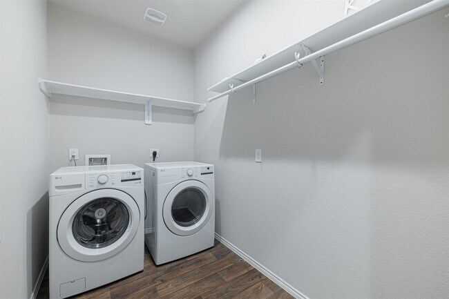 Building Photo - 4438 Andorno Dr