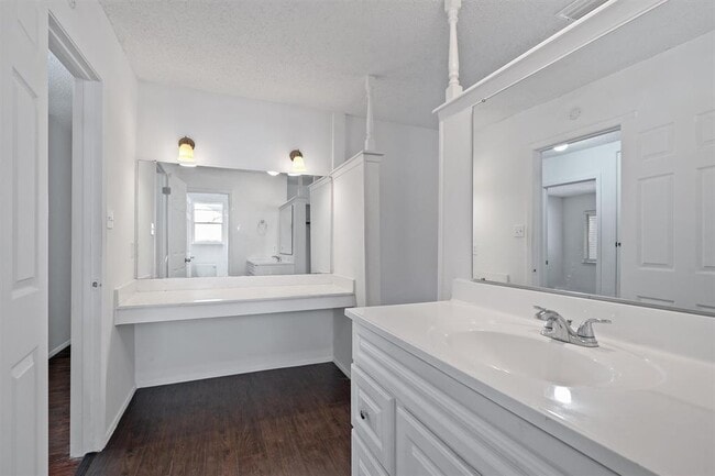 Building Photo - 12215 Old Stage Trail