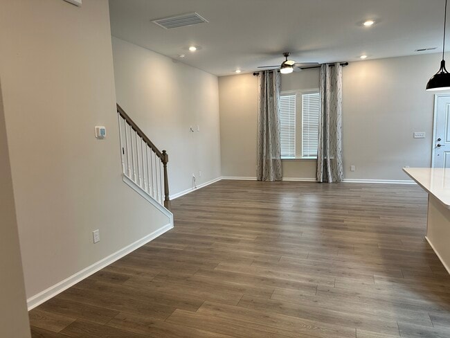 Building Photo - 9101 Harwen Ln