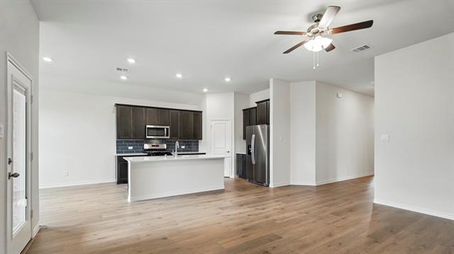 Building Photo - 4198 Plateau Dr