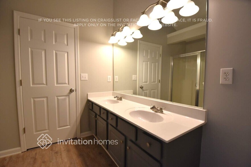 Building Photo - 175 Cedarhurst Rd