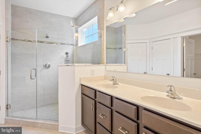 Building Photo - 22395 Arbor Cir