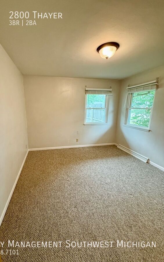 Building Photo - 2800 Thayer-