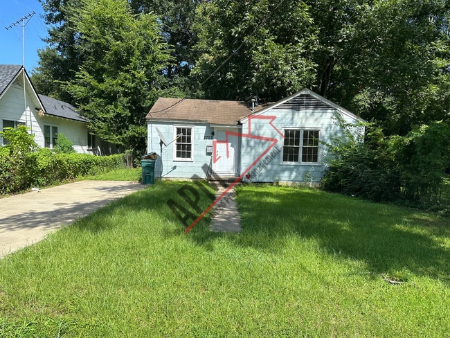 Primary Photo - 2 bedroom home in Monroe