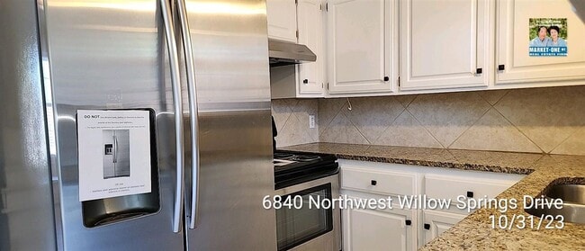 Building Photo - 6840 NW Willow Springs Dr