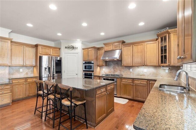 Building Photo - 11240 Avery Cove Ct