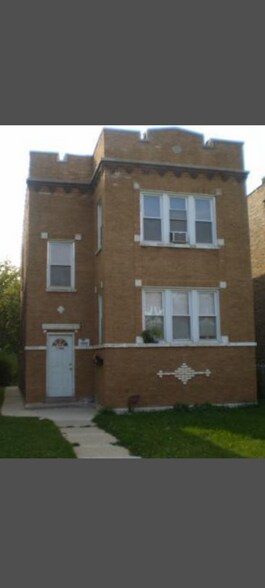 Front of building - 1704 N Mason Ave