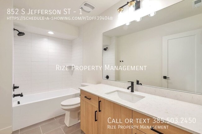 Building Photo - 852 Jefferson St W