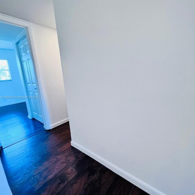 Building Photo - 5721 Blueberry Ct