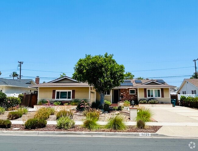 Building Photo - 18171 Beneta Way