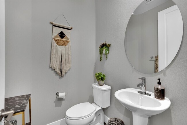 Building Photo - 45 Via Di Vita