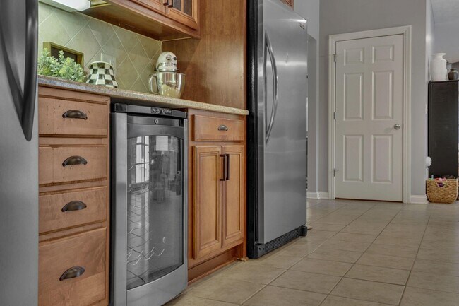 Building Photo - 7097 Pleasant Colony Cir