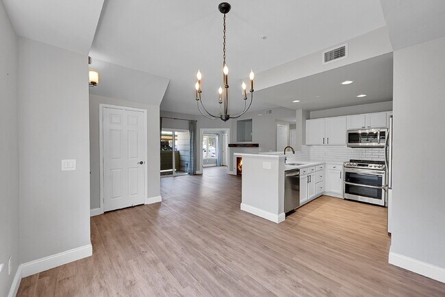 Building Photo - $1,895.00 - 2 Bedrooms, 2 Bathroom, Condo ...