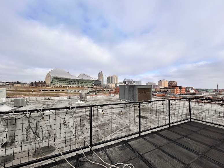 Building Photo - 1800 Central St