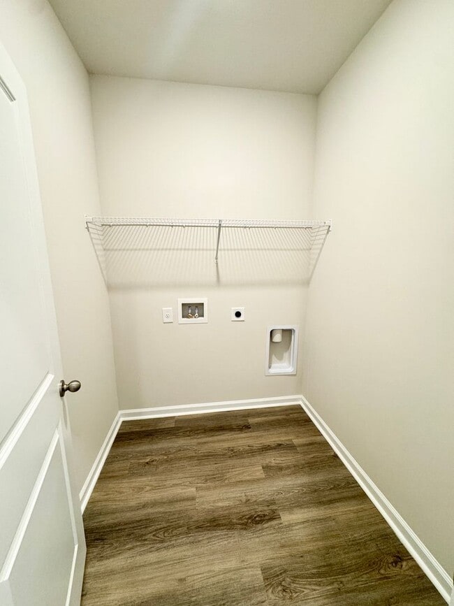 Building Photo - Brand New! Central Conway Location in Kingston Bay! Beautiful Pond View!