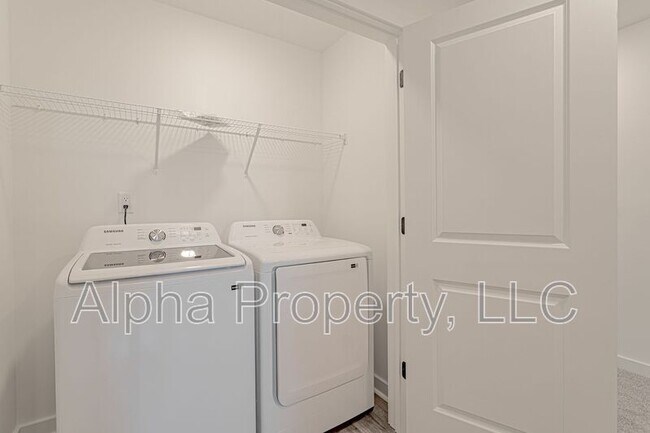 Building Photo - 1455 Darrowby Wy