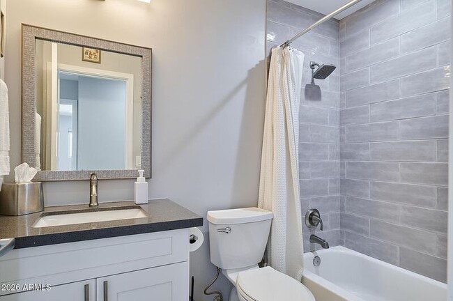 Building Photo - 7319 E Roosevelt St