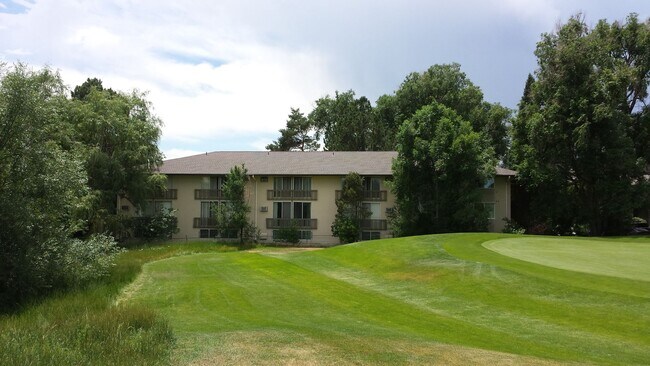 Building Photo - 809 S Circle Dr