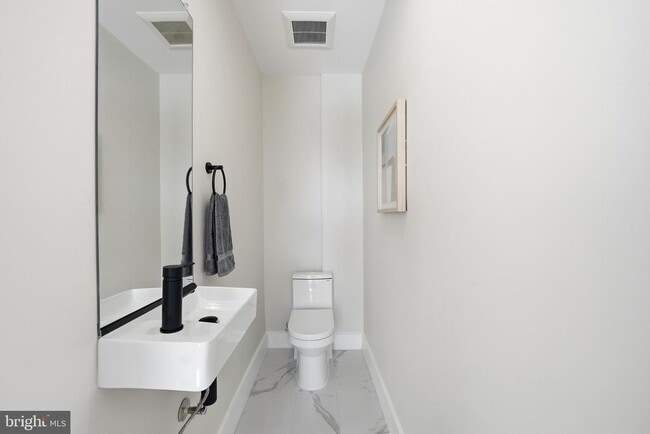 Building Photo - 2134 Wisconsin Ave NW