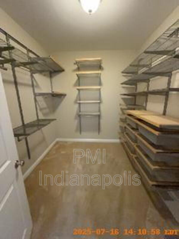 Building Photo - 141 S Meridian St