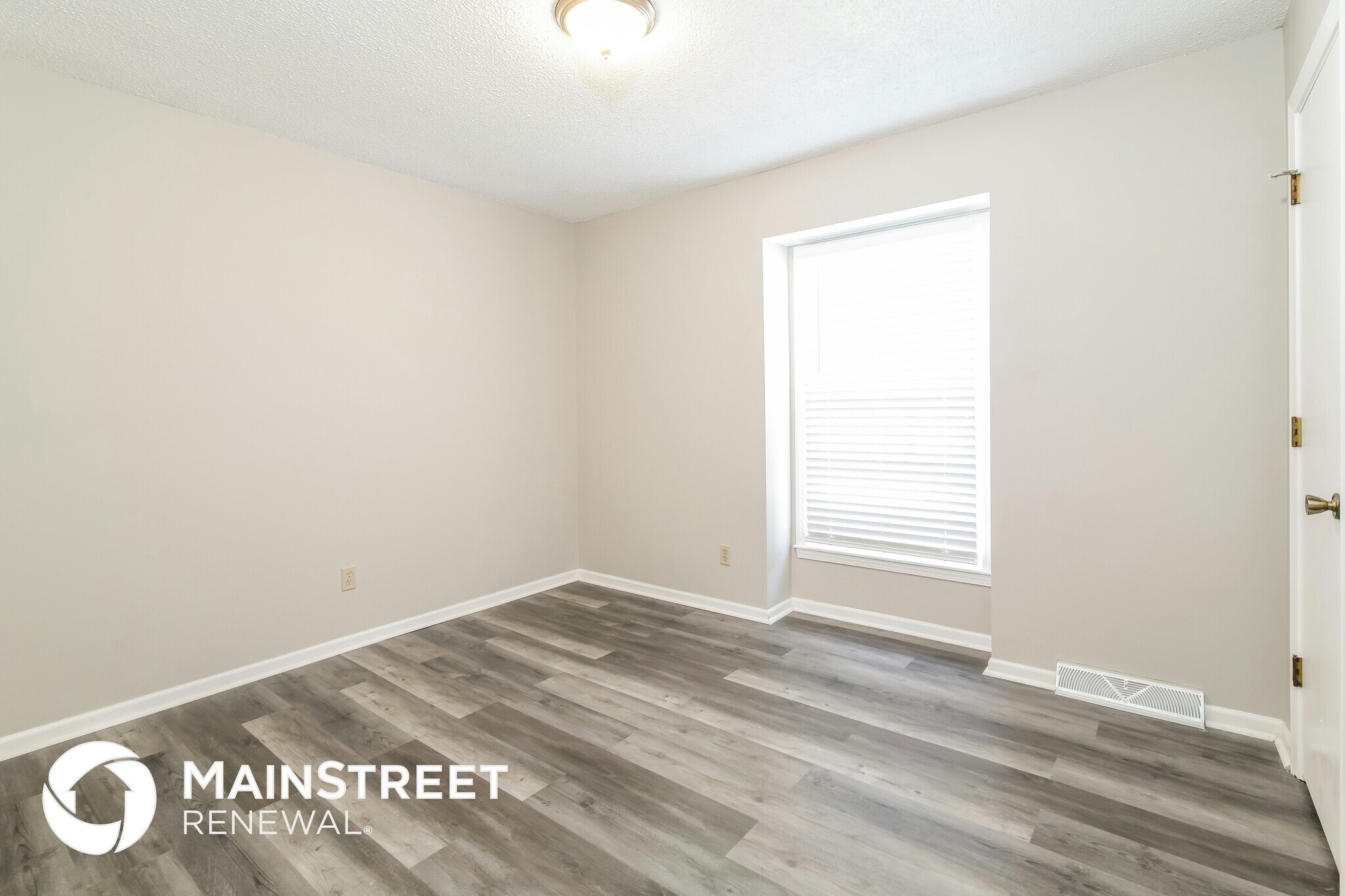 Building Photo - 612 Arena Dr