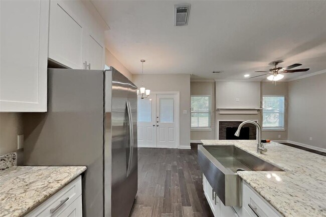 Building Photo - 7103 Kirkglade Ct