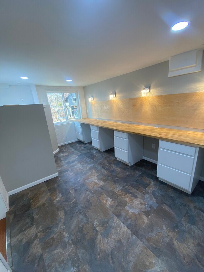 Building Photo - 9645 Loveland Madeira Rd