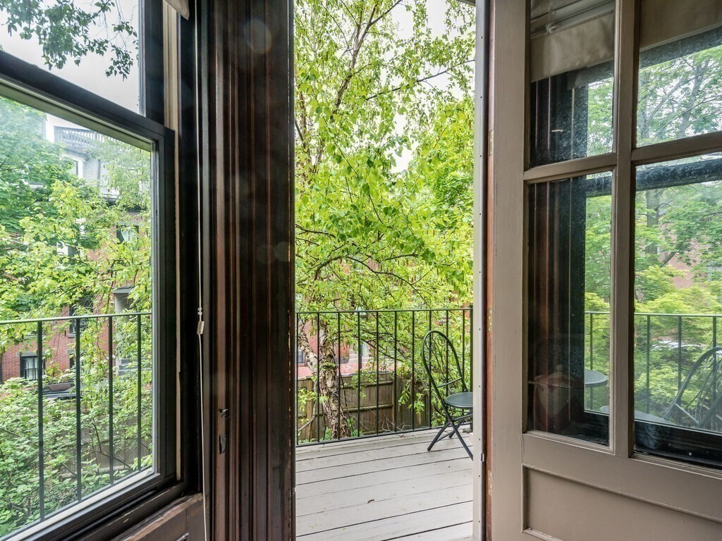 Building Photo - 48 Appleton St