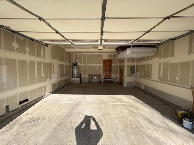 Building Photo - The Ponderosa Meadows Townhouse