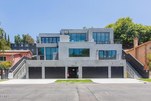 Building Photo - 3682 Harriman Ave