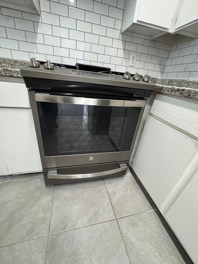 Building Photo - 7409 Tierra Verde Dr