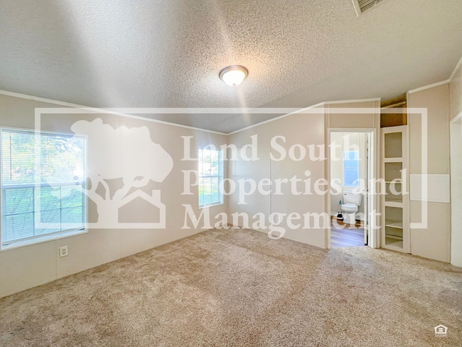 Building Photo - 5638 Cherry Tree Dr