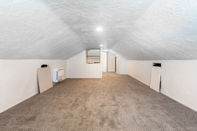Building Photo - 846 W 100 S