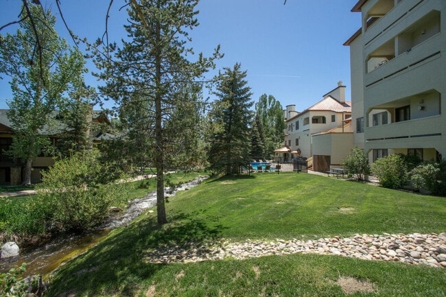 Building Photo - 2755 Waterstone Ln
